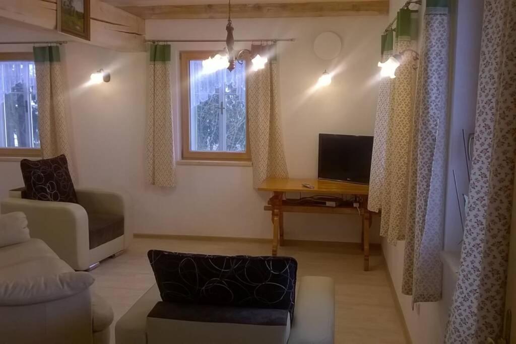 Byt Knezice U Vrchlabi Luaran gambar